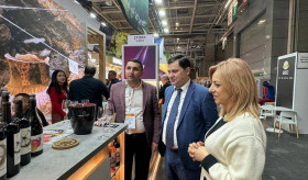 Ֆրանսիայում ՀՀ դեսպանն այցելել է «Wine Paris» գինիների ու ալկոհոլային խմիչքների միջազգային ամենամյա ցուցահանդես