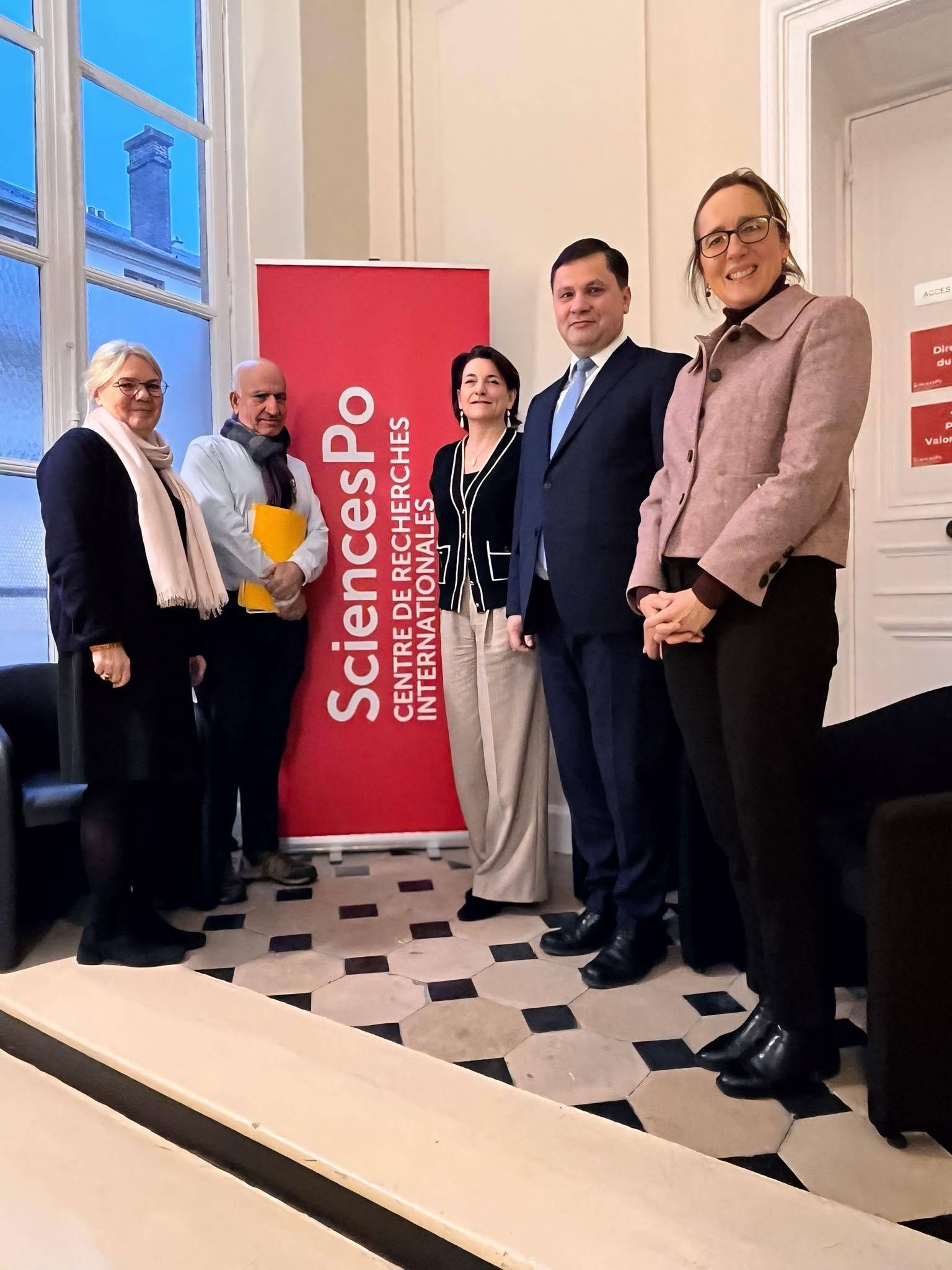 Դեսպան Խաչատրյանի հանդիպումը Sciences Po CERI տնօրենի հետ