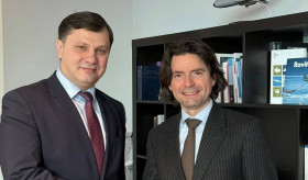 ՀՀ դեսպան Արման Խաչատրյանի հանդիպումը Ֆրանսիայի զինված ուժերի նախարարության Միջազգային հարաբերությունների և ռազմավարության հարցերով գլխավոր տնօրեն Գիյոմ Օլանյեի հետ