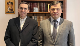 Rencontre de l&rsquo;Ambassadeur avec le Directeur g&eacute;n&eacute;ral de &laquo;L&rsquo;&OElig;uvre d&rsquo;Orient&raquo;